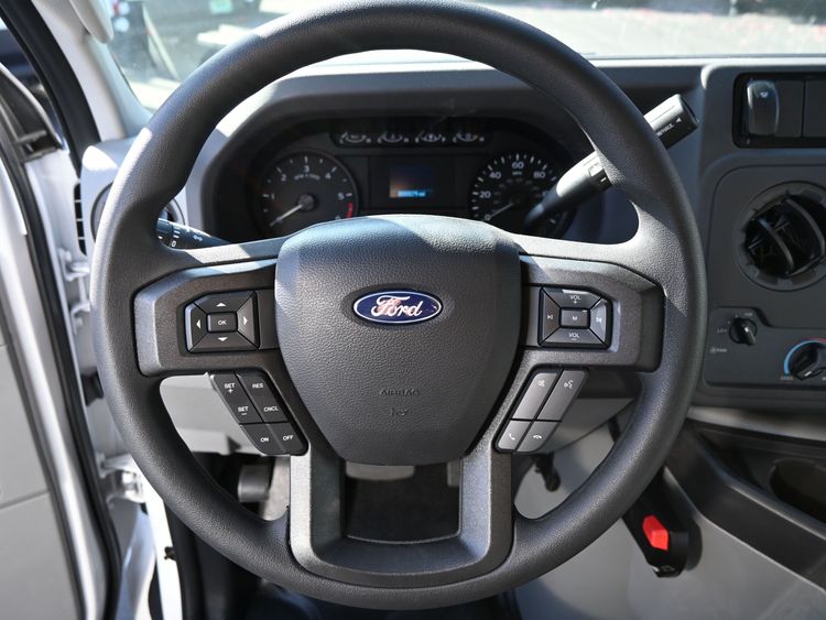 2025 Ford E-450 Cutaway 