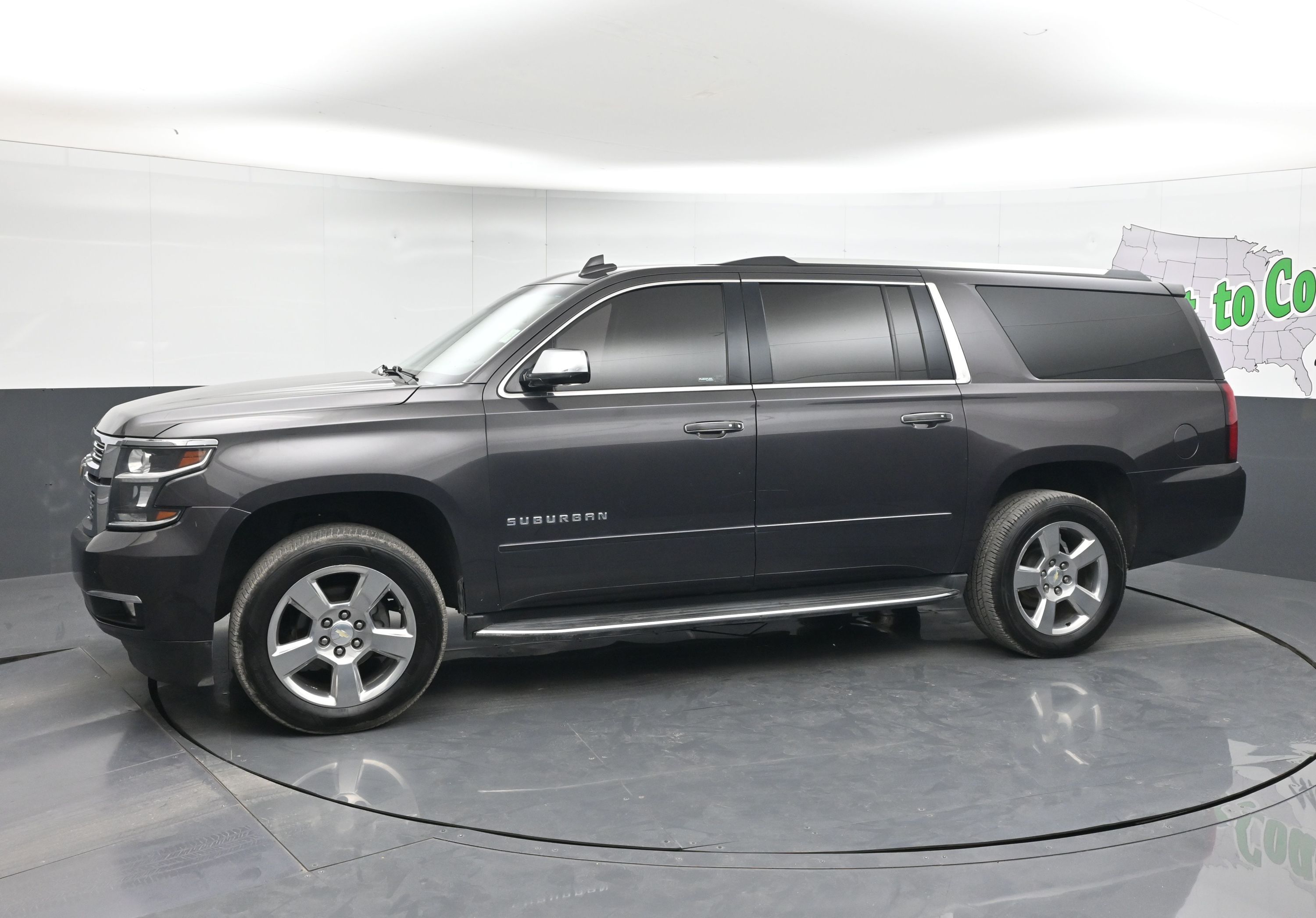 2018 Chevrolet Suburban Premier photo 3