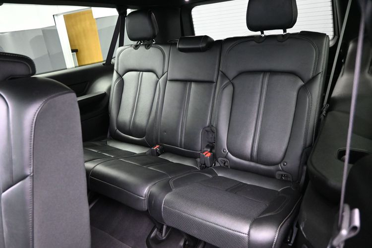 2023 Jeep Wagoneer L Series III 4x4