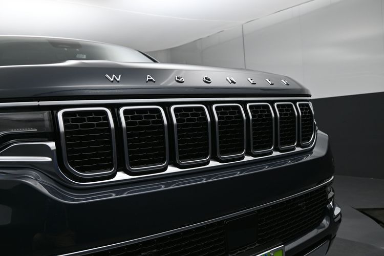2023 Jeep Wagoneer L Series III 4x4