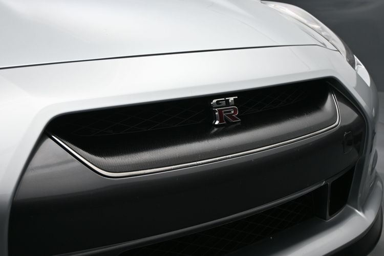2011 Nissan GT-R Premium