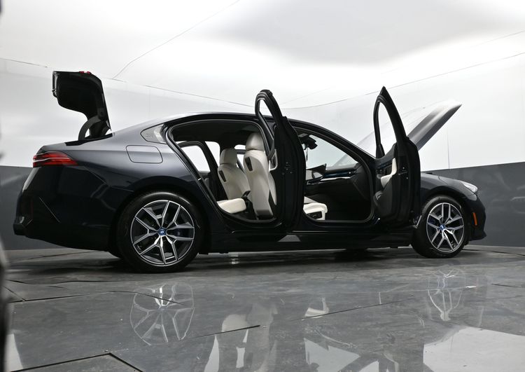 2025 BMW i5 Sedan xDrive40