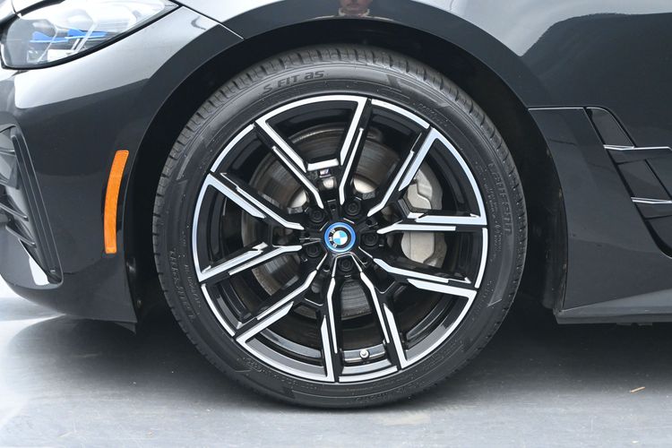 2022 BMW i4 eDrive40