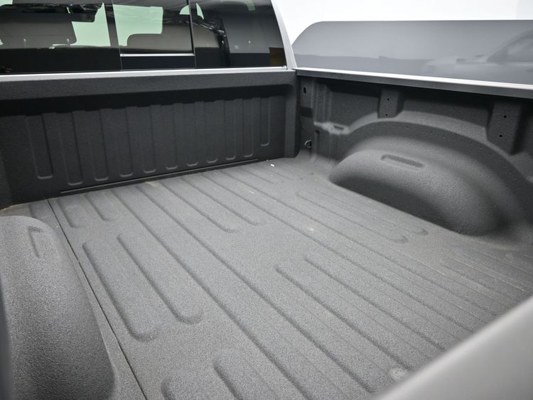 2025 Ram 1500 Tradesman Quad Cab 4x4 6'4" Box
