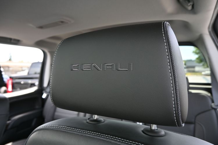 2018 GMC Sierra 2500HD Denali