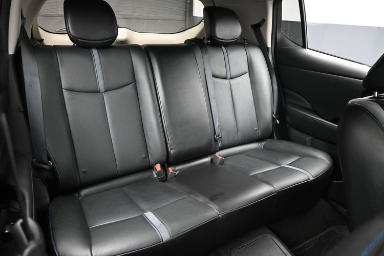 2018 Nissan LEAF SL