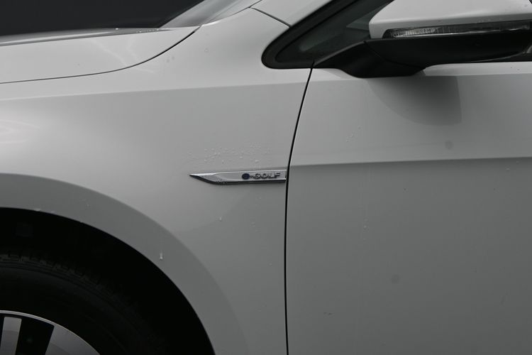 2016 Volkswagen e-Golf SE