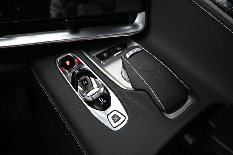 2024 Chevrolet Stingray 2LT