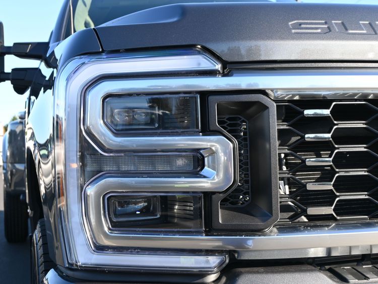 2026 Ford F-350 Super Duty Platinum