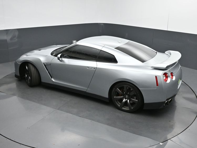 2011 Nissan GT-R Premium