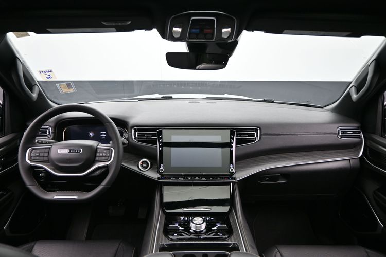 2023 Jeep Wagoneer L Series III 4x4