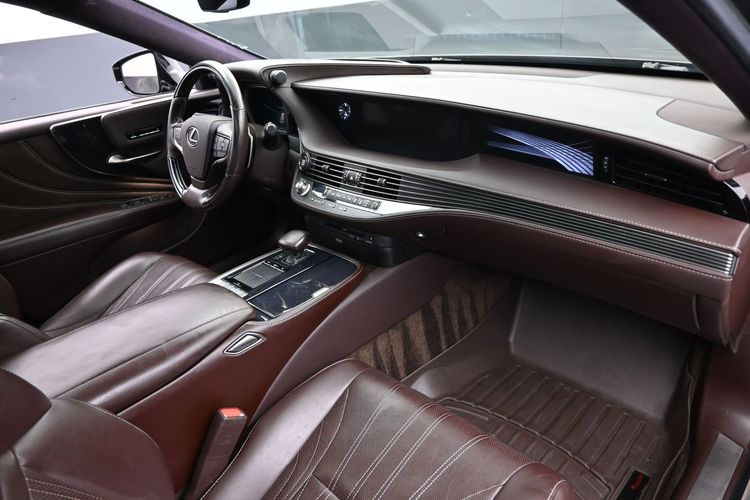 2018 Lexus LS 500 