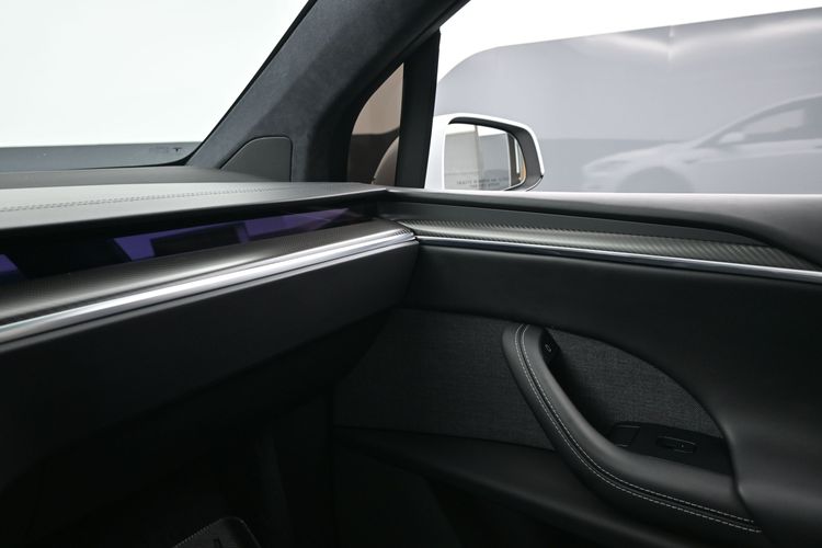 2022 Tesla Model X Plaid Tri Motor All-Wheel Drive
