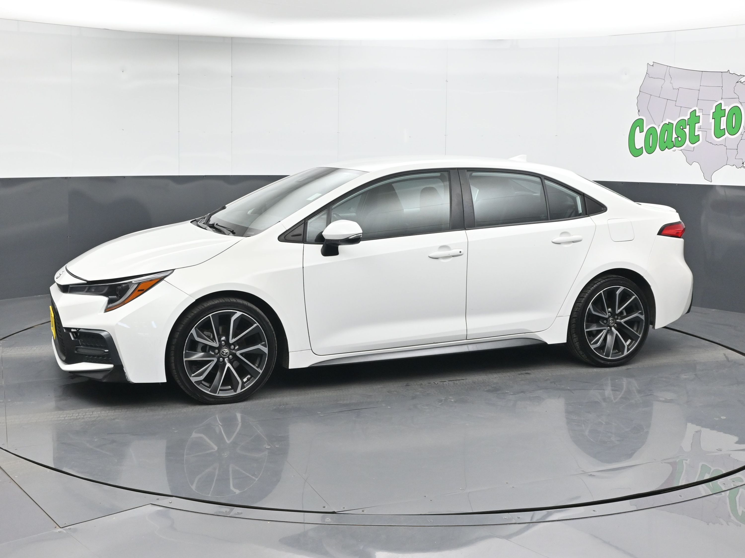 2020 Toyota Corolla SE photo 3