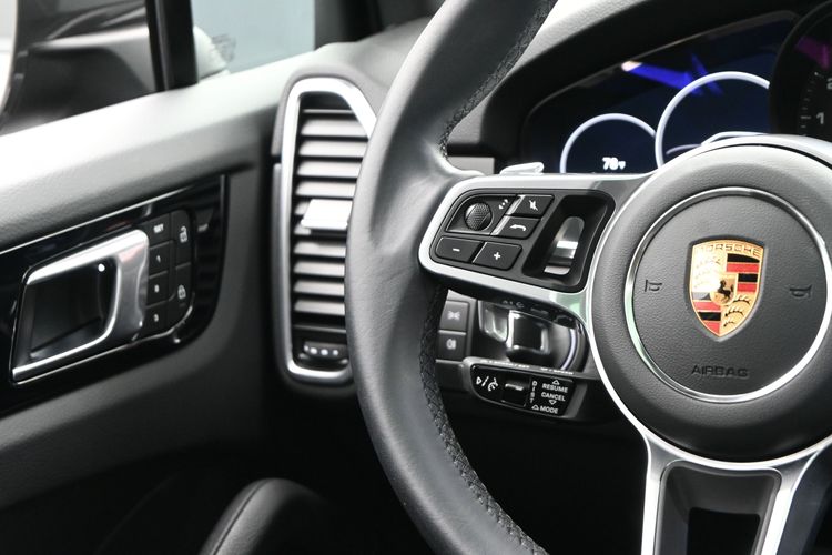2023 Porsche Cayenne 
