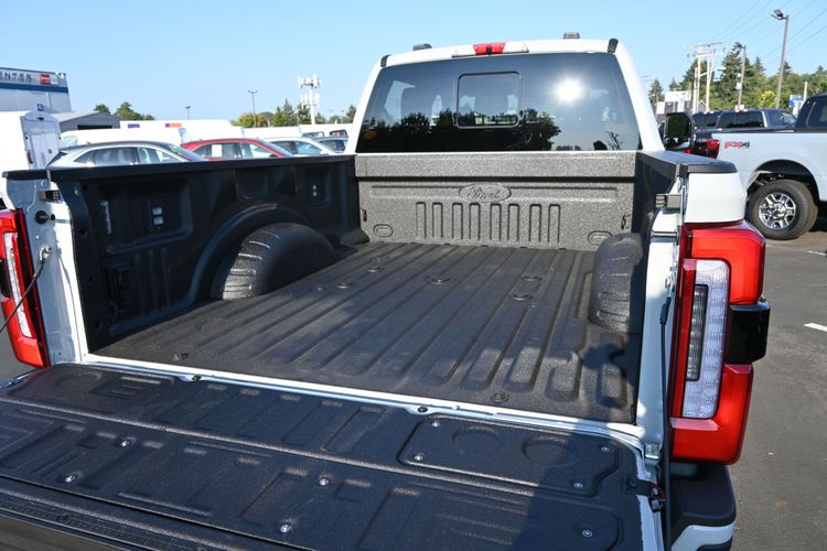 2026 Ford F-350 Super Duty Platinum