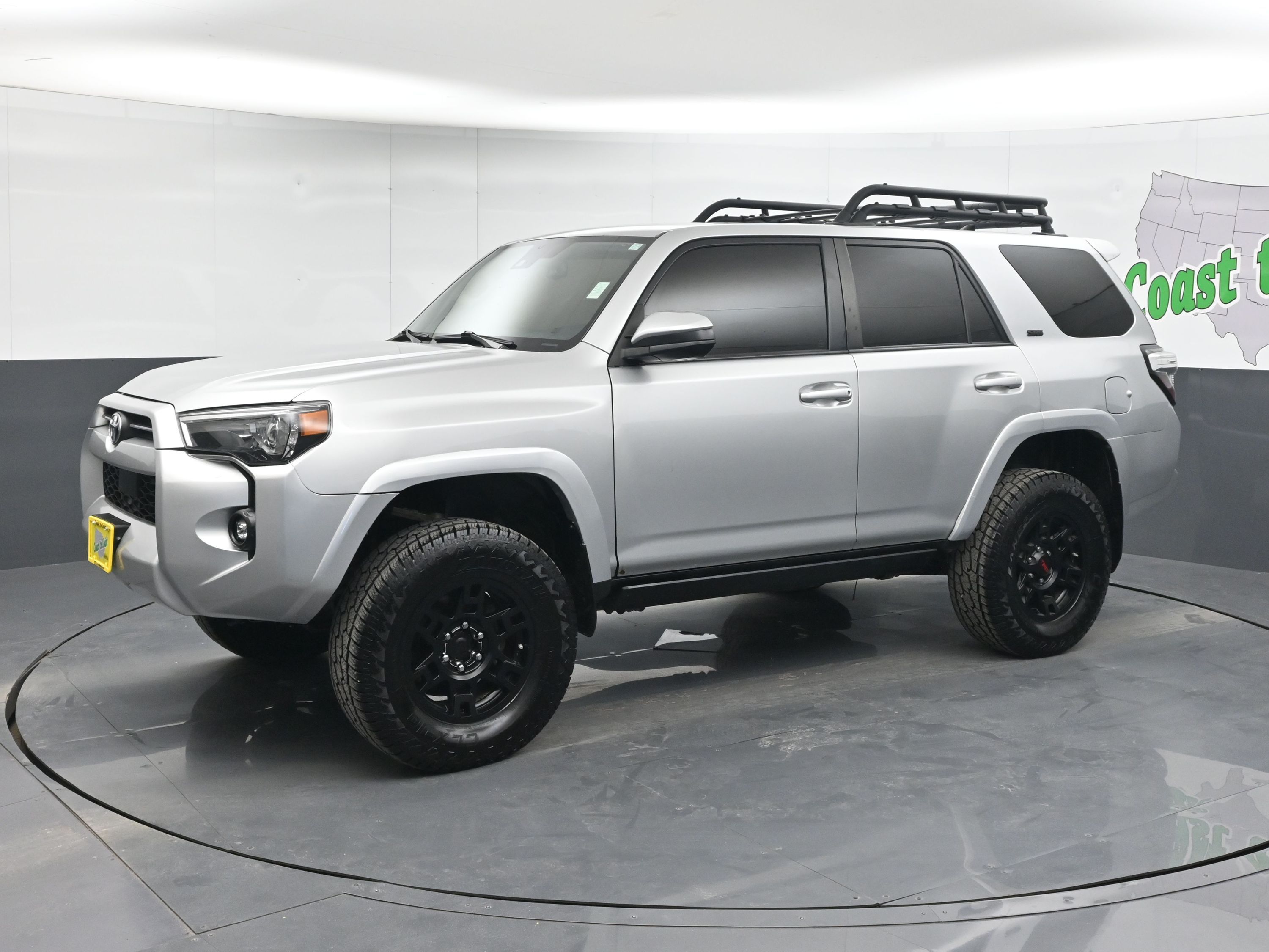 2021 Toyota 4Runner SR5 photo 2