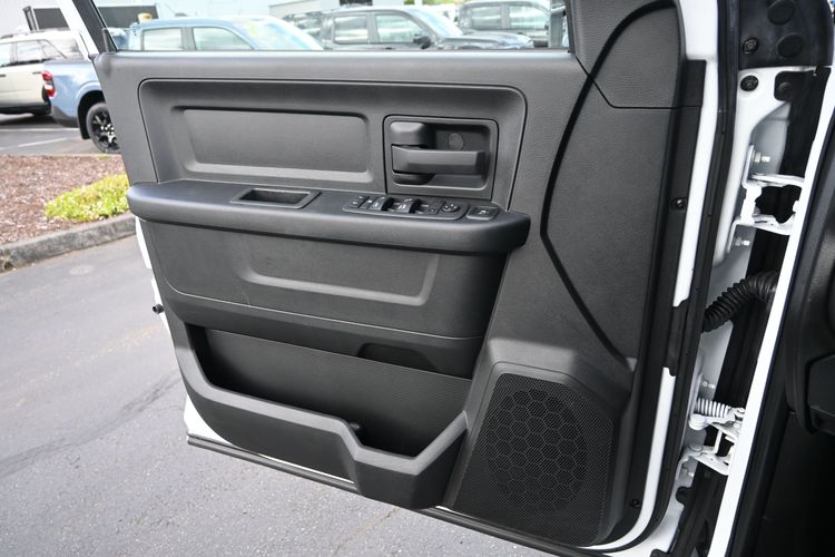 2024 Ram 2500 Tradesman Crew Cab 4x4 8' Box