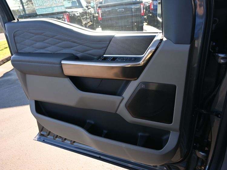 2026 Ford F-350 Super Duty Platinum