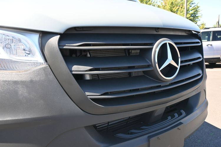 2019 Mercedes-Benz Sprinter 1500 Standard Roof I4