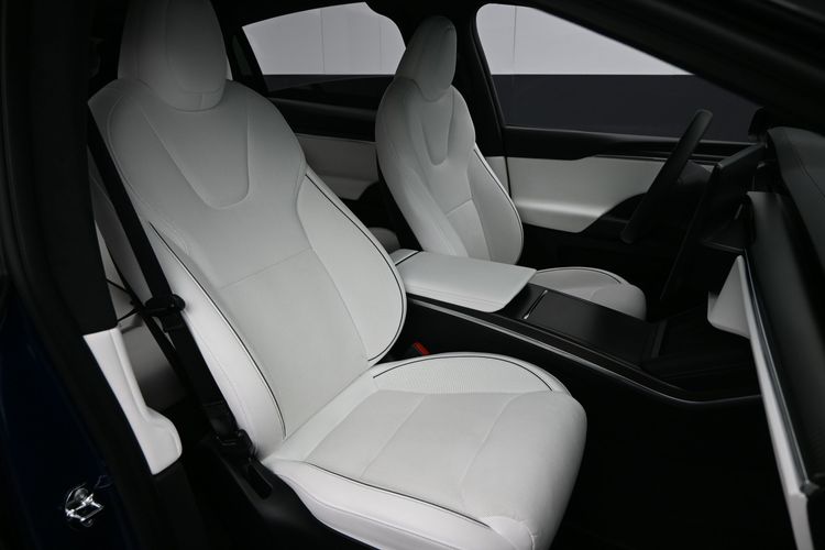 2023 Tesla Model X Plaid Tri Motor All-Wheel Drive