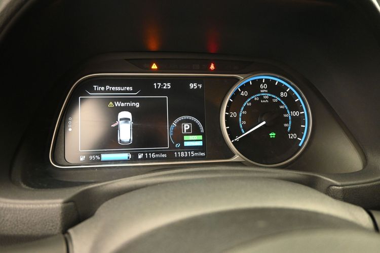 2018 Nissan LEAF SL
