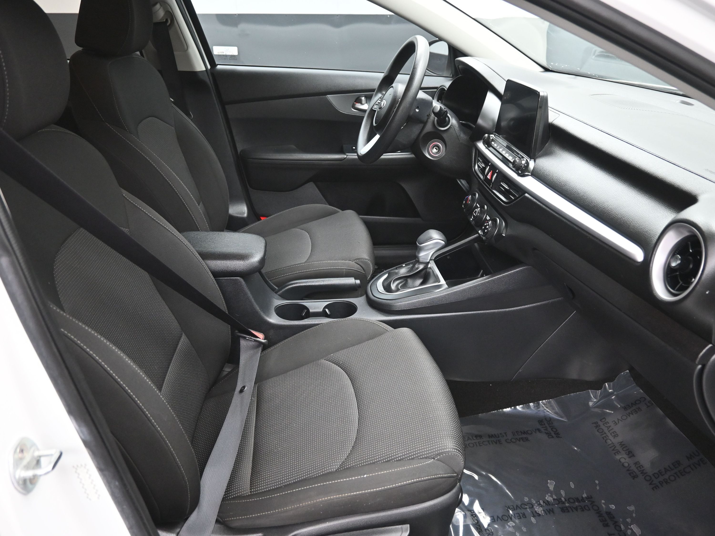 2021 Kia Forte FE LXS photo 3