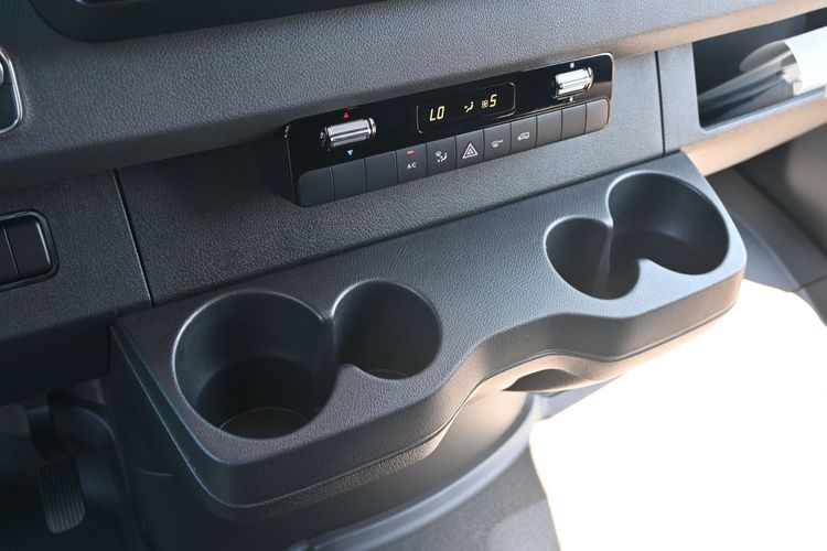 2019 Mercedes-Benz Sprinter 1500 Standard Roof I4