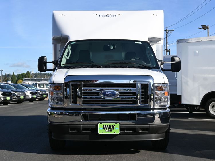 2025 Ford E-450 Cutaway 