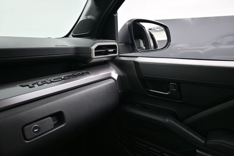 2025 Toyota Tacoma 2WD SR5