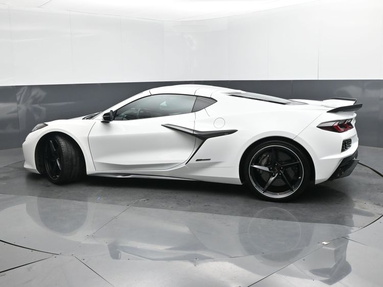 2024 Chevrolet Corvette E-Ray RWD Coupe 3LZ