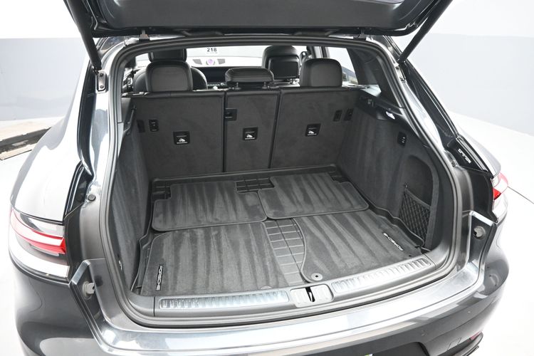 2020 Porsche Macan S