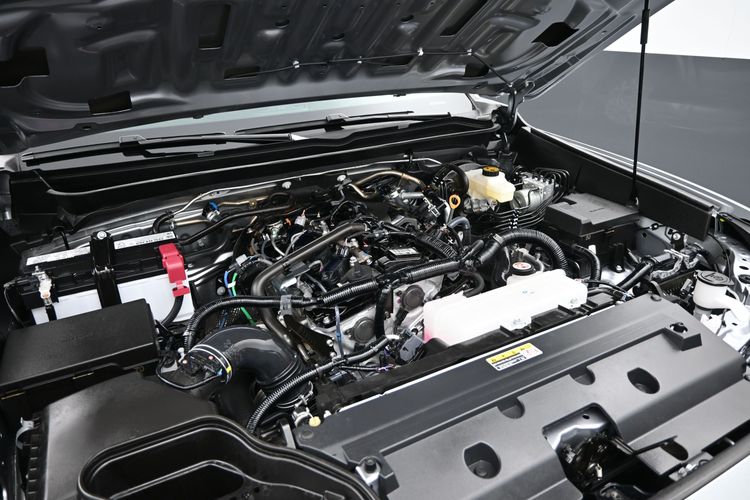 2025 Toyota Tacoma 2WD SR5