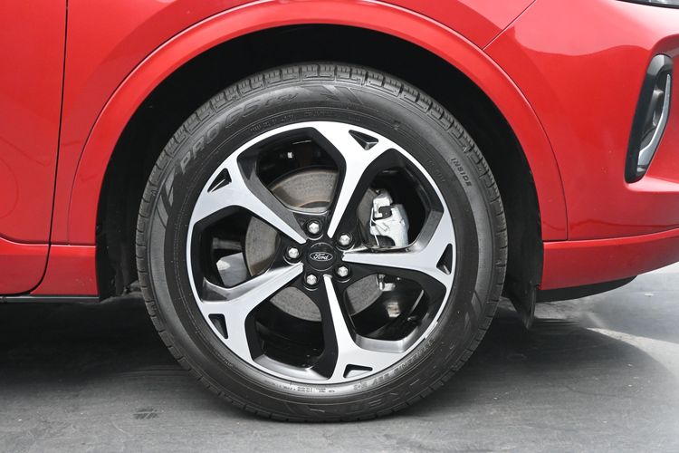 2023 Ford Escape ST-Line Elite