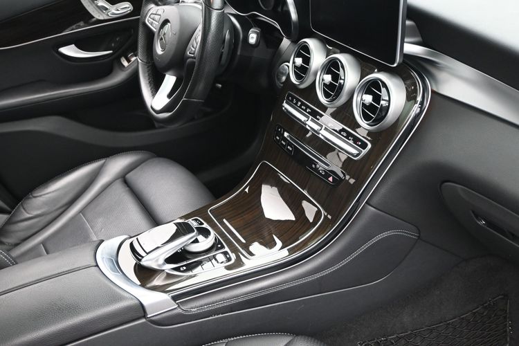 2017 Mercedes-Benz GLC 300 4MATIC