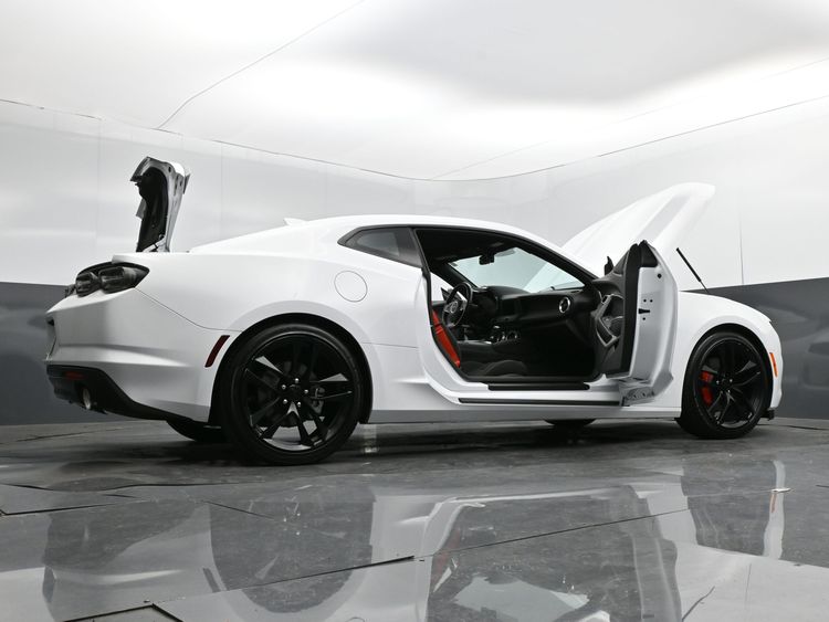 2024 Chevrolet Camaro RWD Coupe 1LT