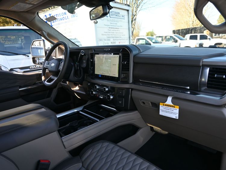 2026 Ford F-350 Super Duty Platinum