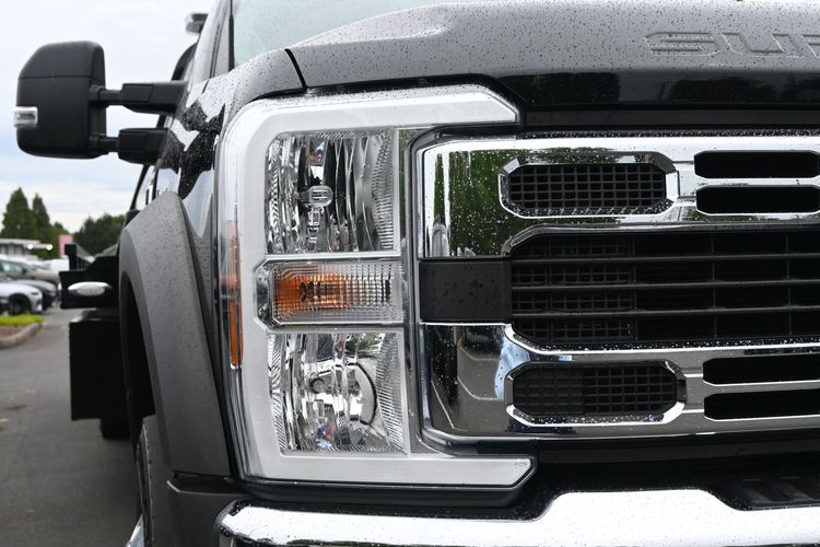 2024 Ford F-550 Chassis XLT