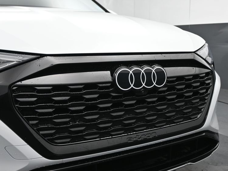 2024 Audi Q8 e-tron Prestige quattro