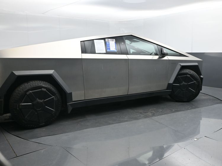 2024 Tesla Cybertruck Cyberbeast