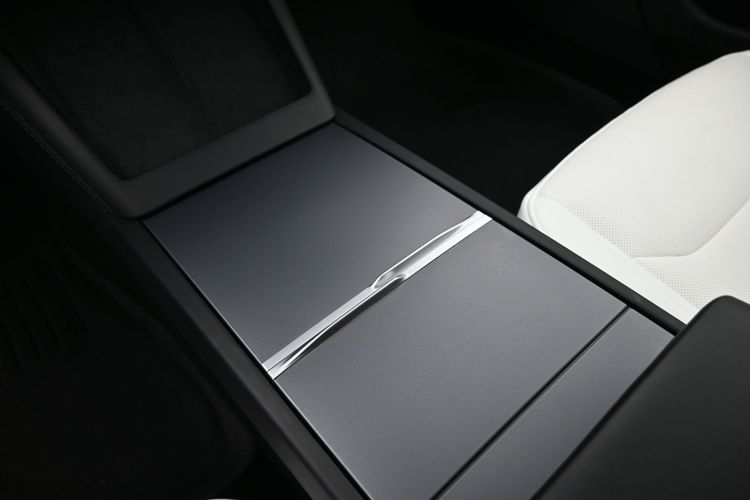 2025 Tesla Model 3 Long Range Rear-Wheel Drive