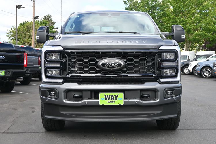 2026 Ford F-350 Super Duty LARIAT