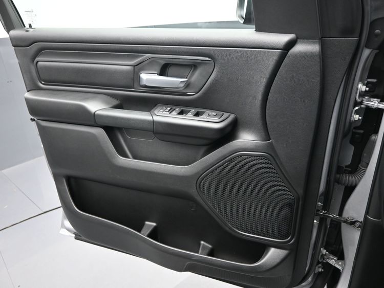 2025 Ram 1500 Tradesman Quad Cab 4x4 6'4" Box