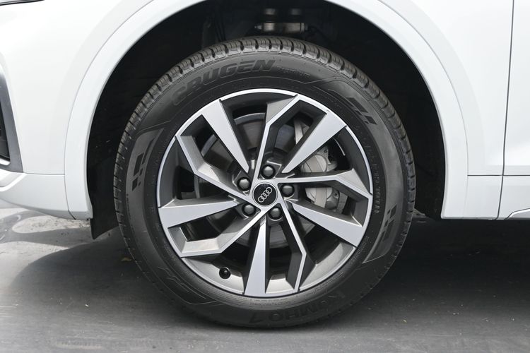 2023 Audi Q5 Premium Plus 45 TFSI S line quattro