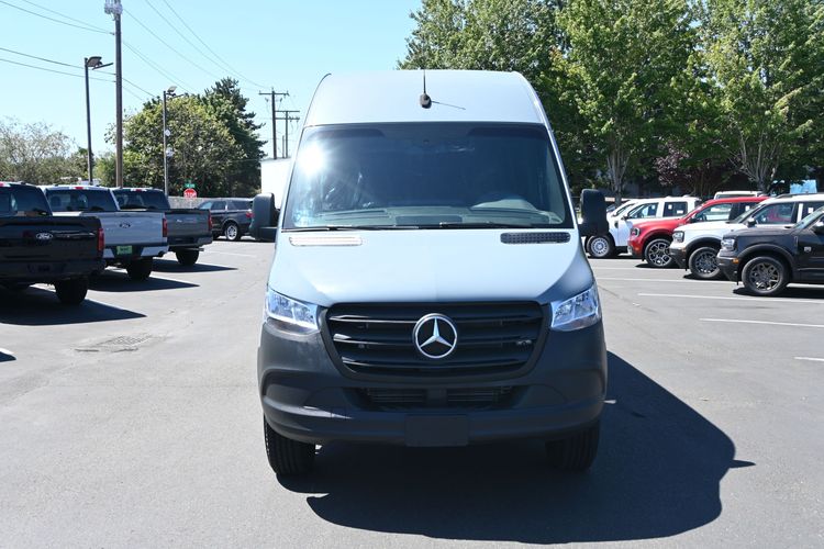 2019 Mercedes-Benz Sprinter 1500 Standard Roof I4