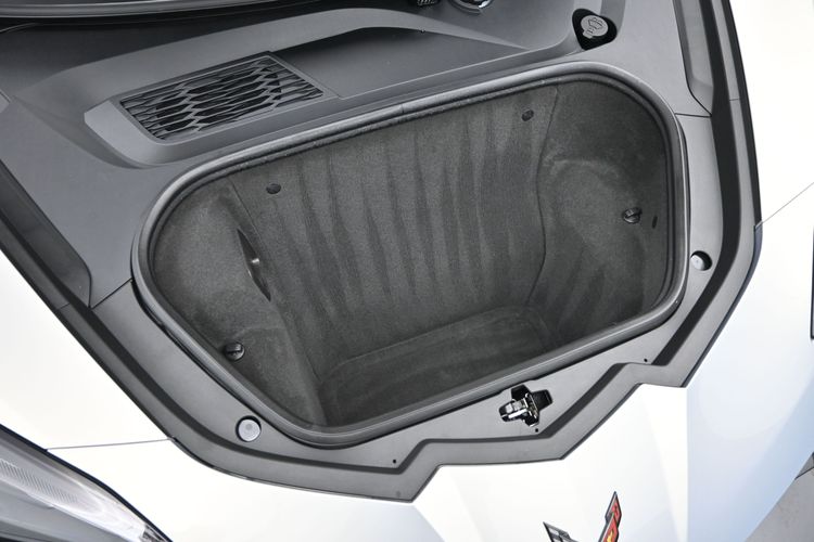 2024 Chevrolet Stingray 2LT