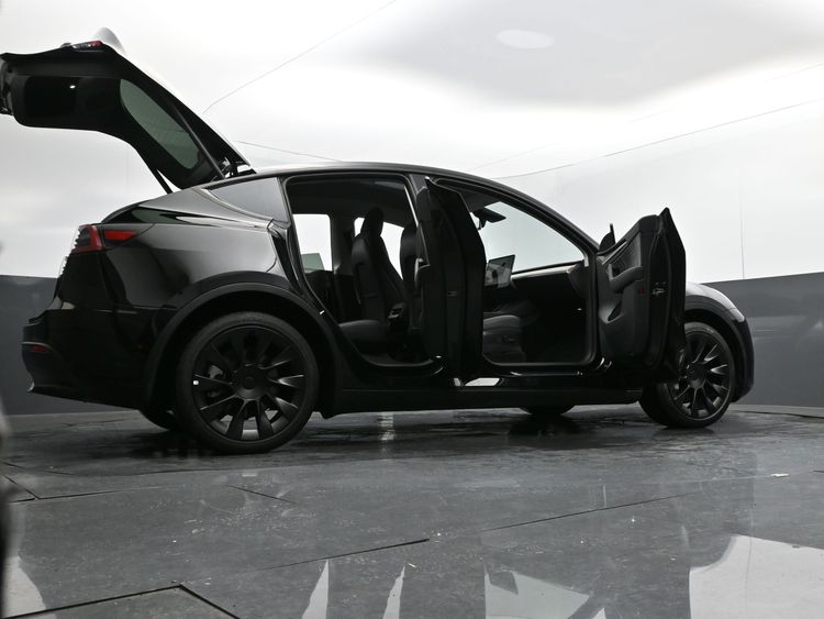 2023 Tesla Model Y Long Range Dual Motor All-Wheel Drive