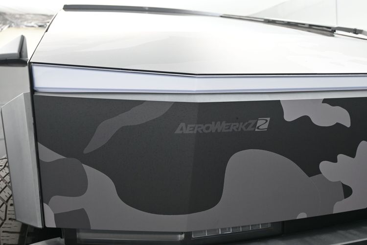 2024 Tesla Cybertruck Cyberbeast