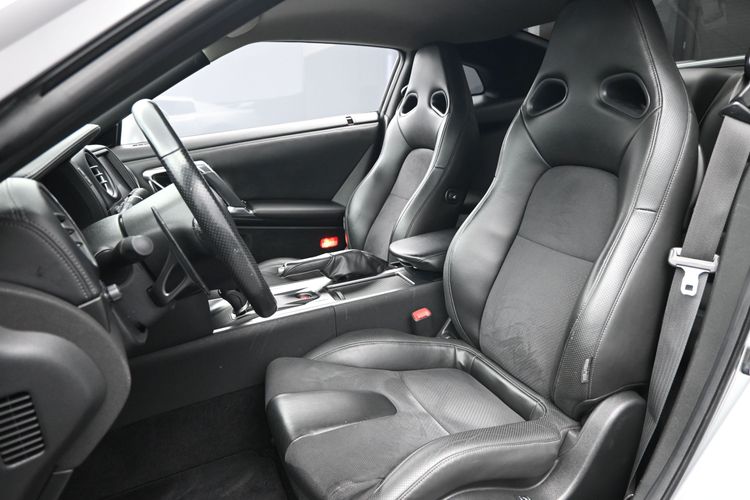 2011 Nissan GT-R Premium