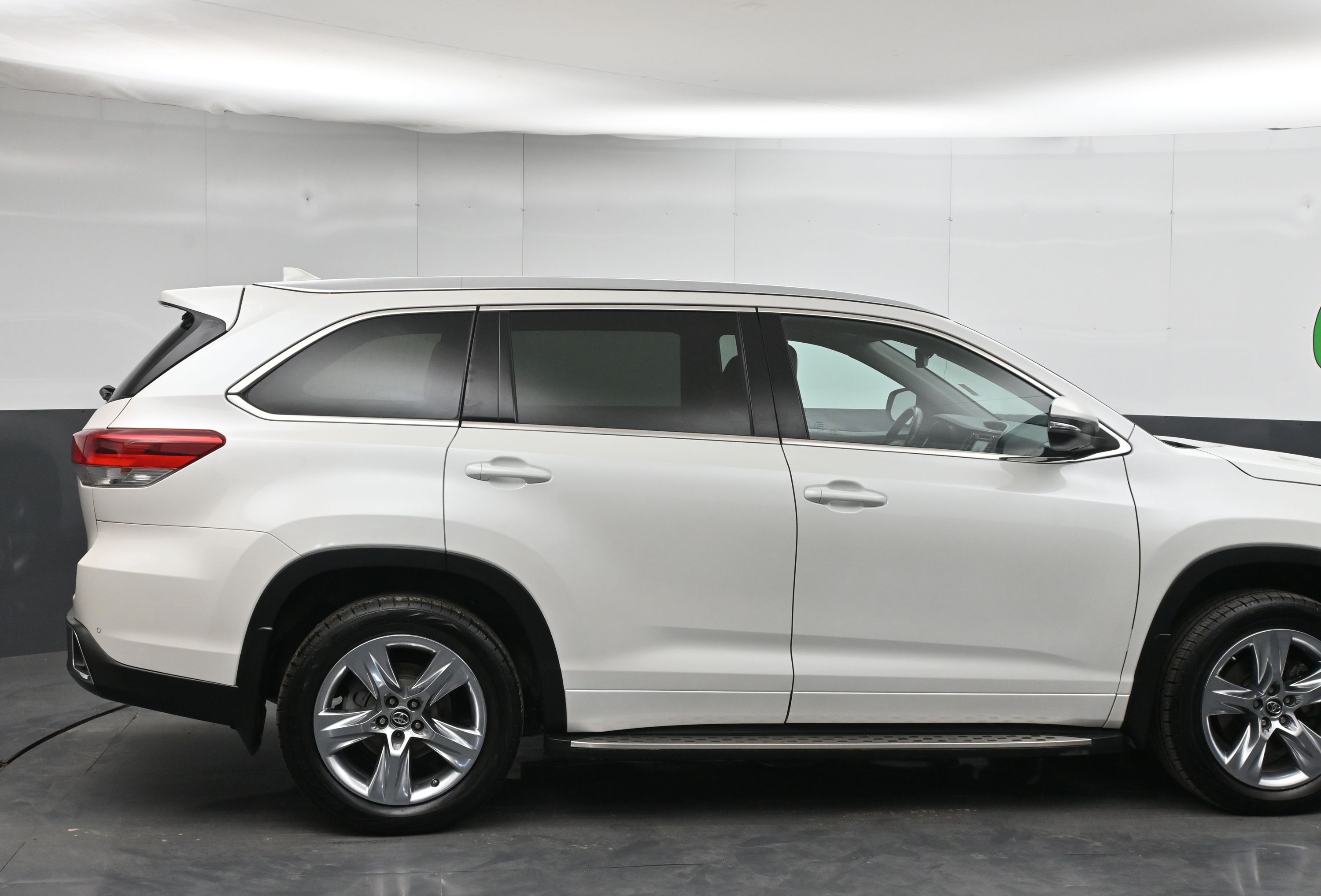 2019 Toyota Highlander Limited - Photo 6